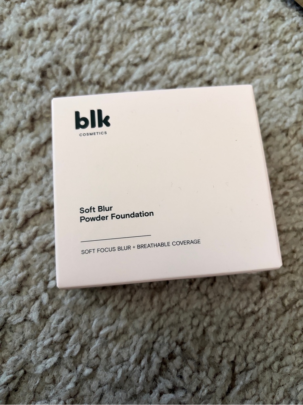 Soft Blur Powder Foundation - Pale Pink Compact